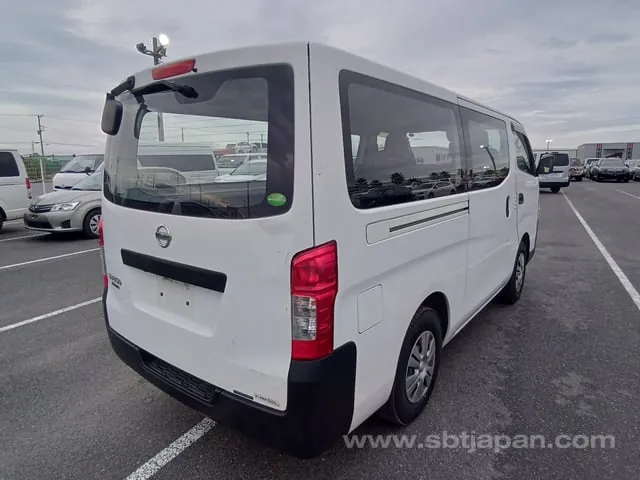 Nissan Nv350Caravan 2017 photo 4