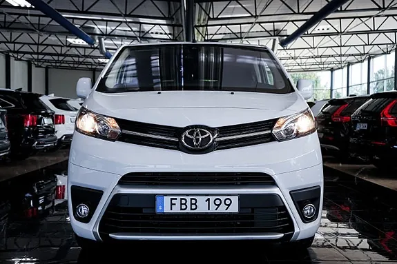 Toyota Proace Verso 2024 photo 3