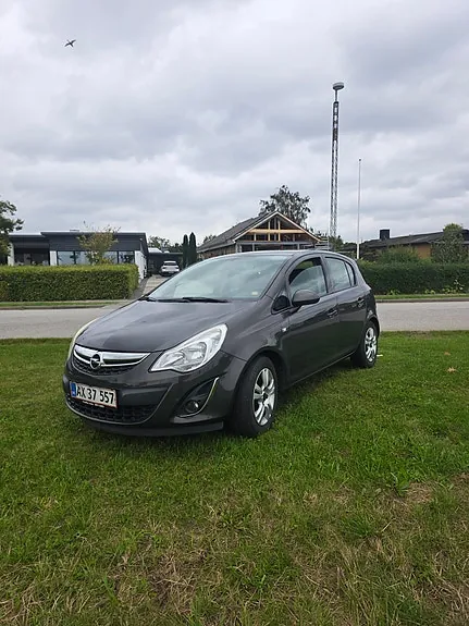 Opel Corsa 2013 photo 3