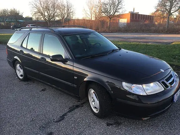 Saab 9-5 2004 photo 2