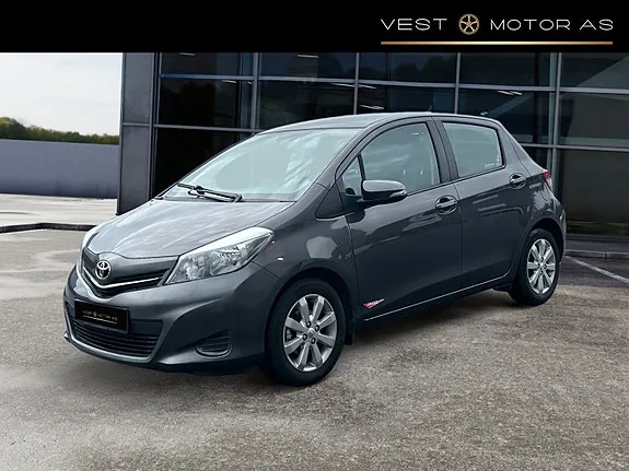 Toyota Yaris 2013 photo 3