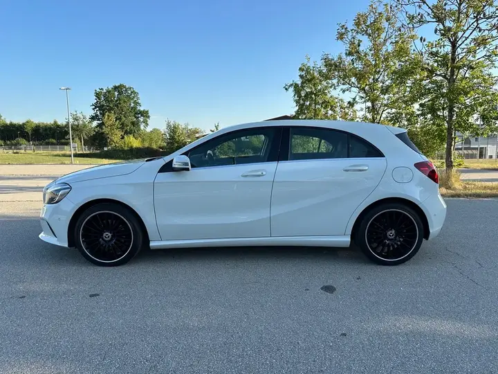 Mercedes-Benz A-Class 2017 photo 3