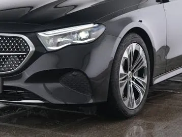 Mercedes-Benz E-Class 2024 photo 3