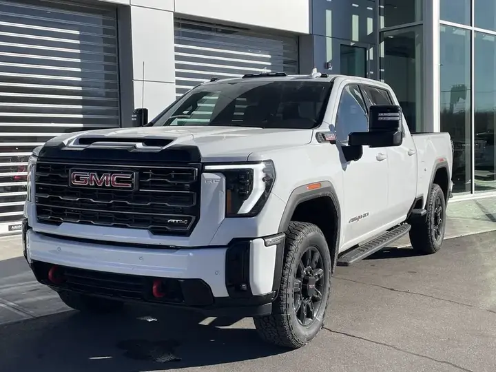 GMC Sierra 3500Hd 2026 photo 4