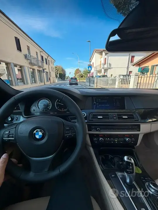 BMW 5 Series 2012 photo 5