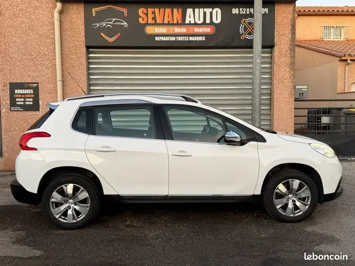 Peugeot 2008 2016 photo 4