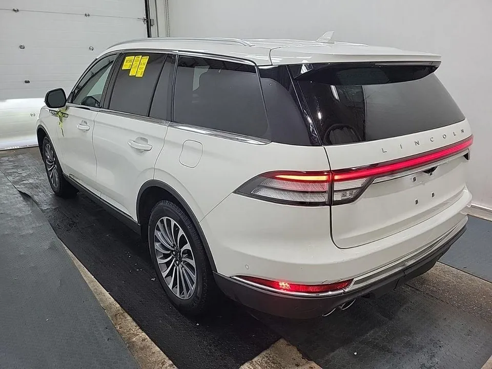 Lincoln Aviator 2023 photo 4