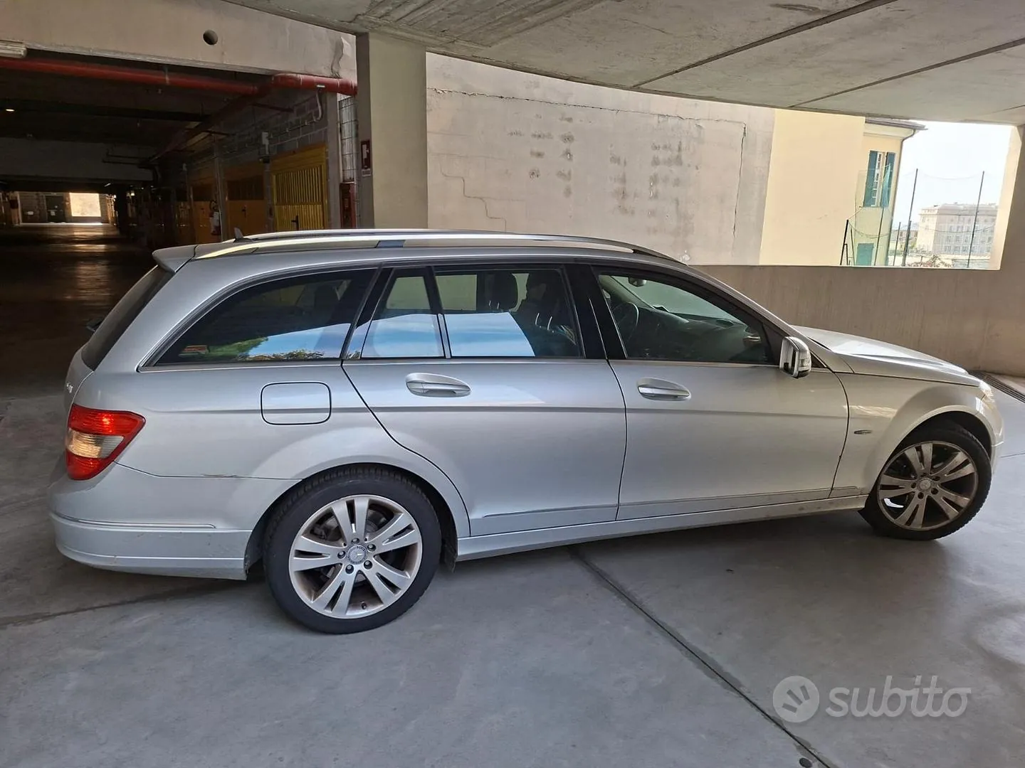 Mercedes-Benz C 2011 photo 3
