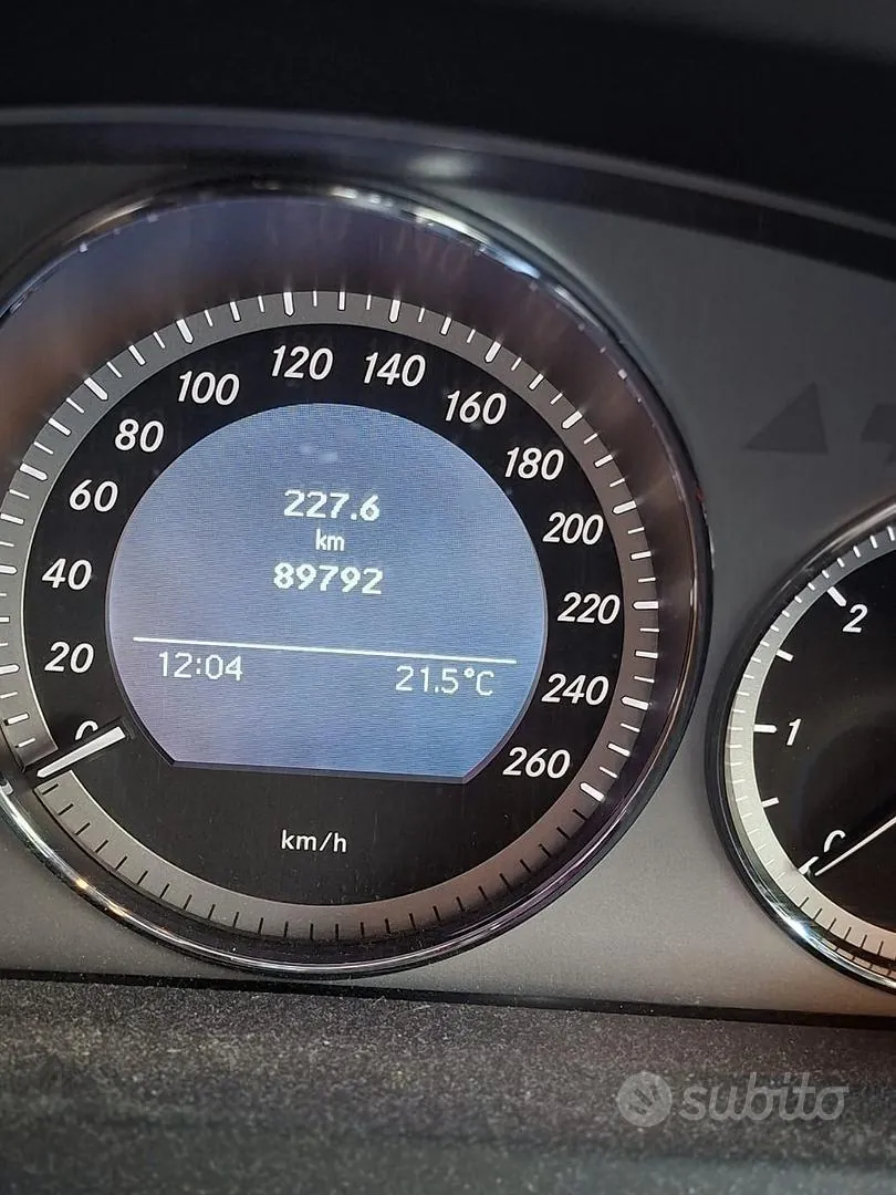 Mercedes-Benz C 2011 photo 4