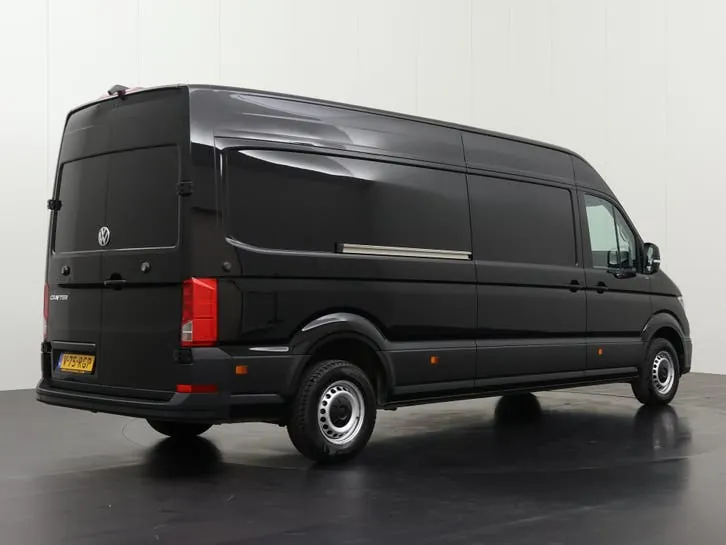 Volkswagen Crafter 2023 photo 2