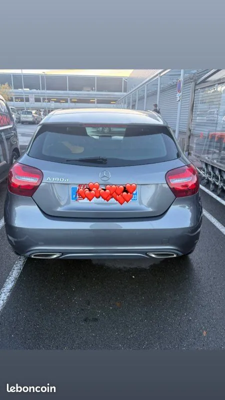 Mercedes-Benz A-Class 2017 photo 2