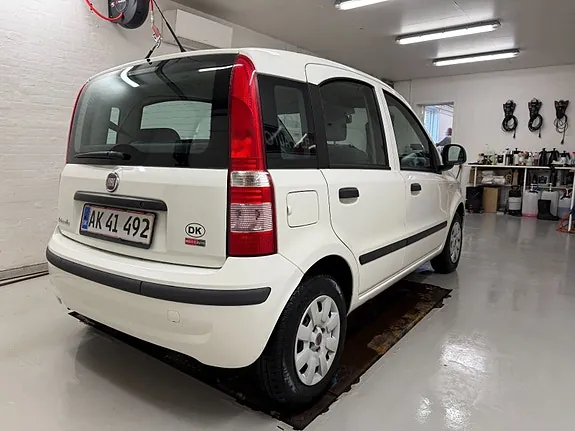 Fiat Panda 2010 photo 4