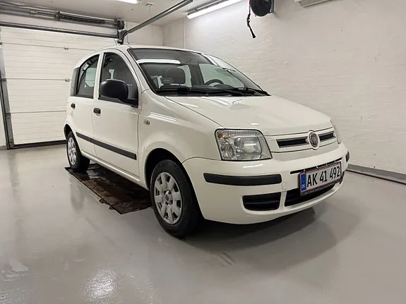 Fiat Panda 2010 photo 2