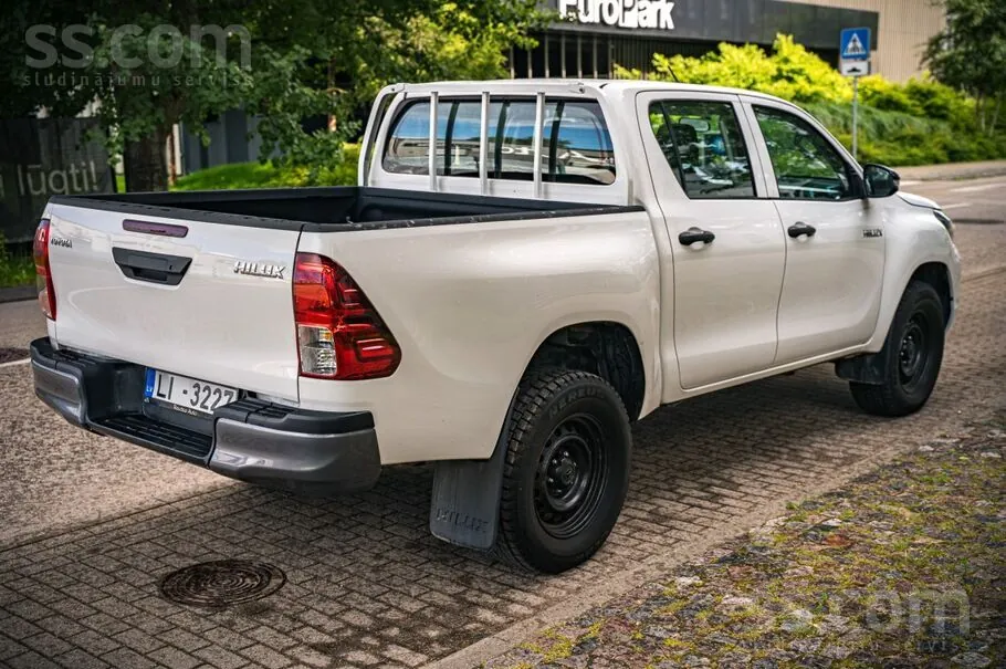 Toyota Hilux 2021 photo 4