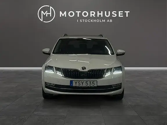 Skoda Octavia 2019 photo 2