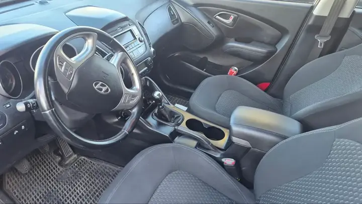 Hyundai Ix35 2012 photo 2