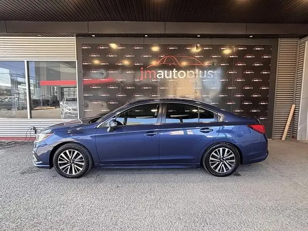 Subaru Legacy 2019 photo 2