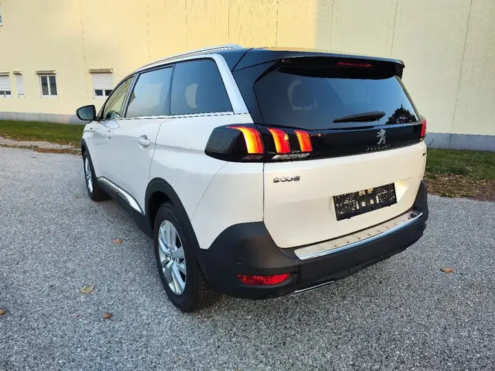 Peugeot 5008 2020 photo 3