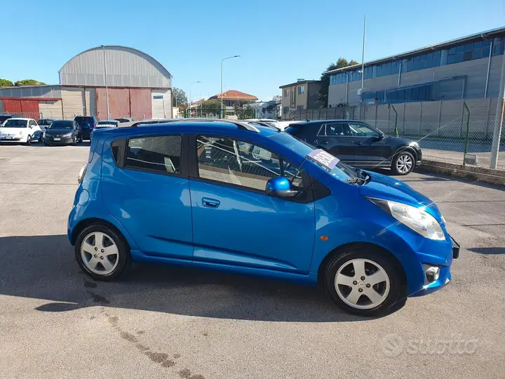 Chevrolet Spark 2010 photo 2