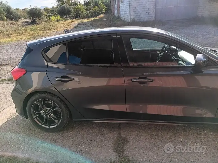 Ford Focus 2019 photo 3