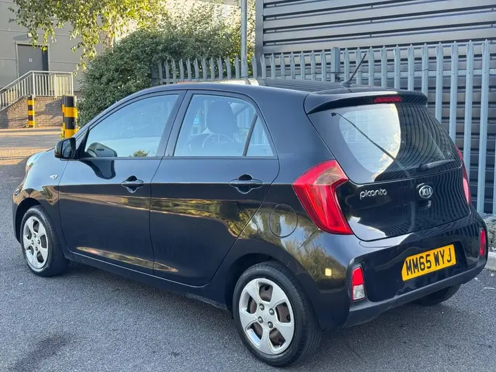 Kia Picanto 2015 photo 2