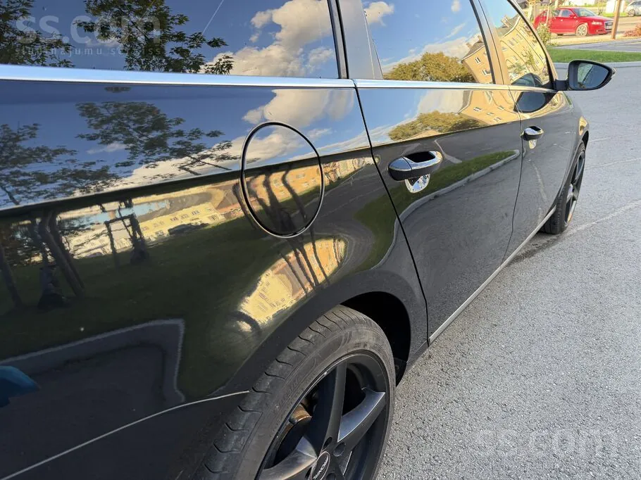 Volkswagen Passat 2011 photo 5