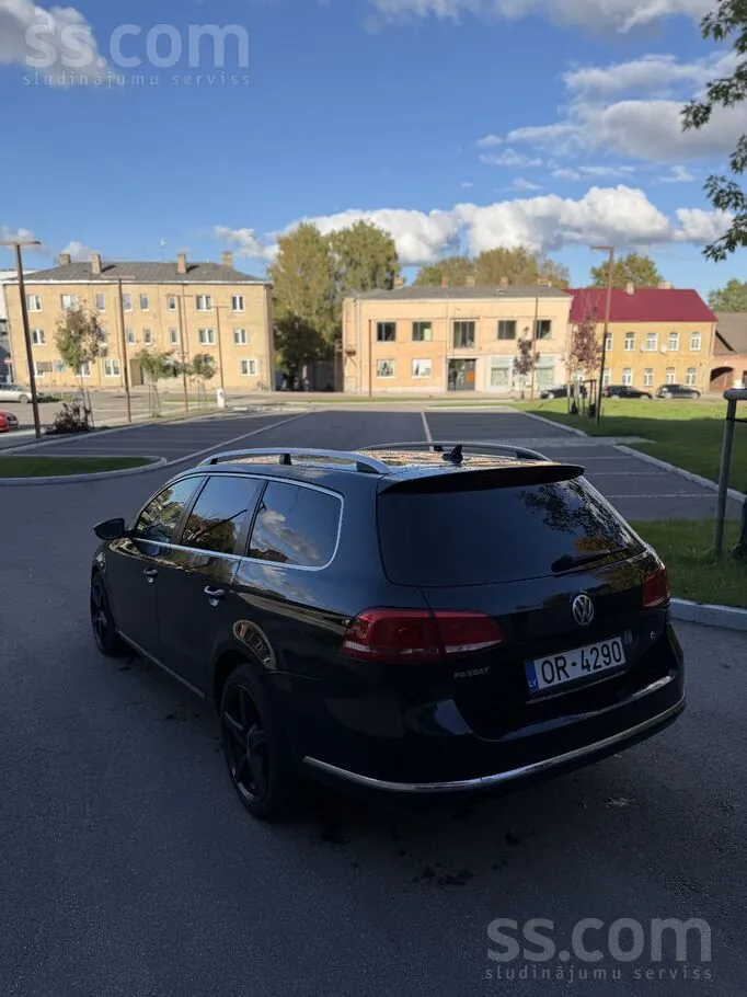 Volkswagen Passat 2011 photo 4