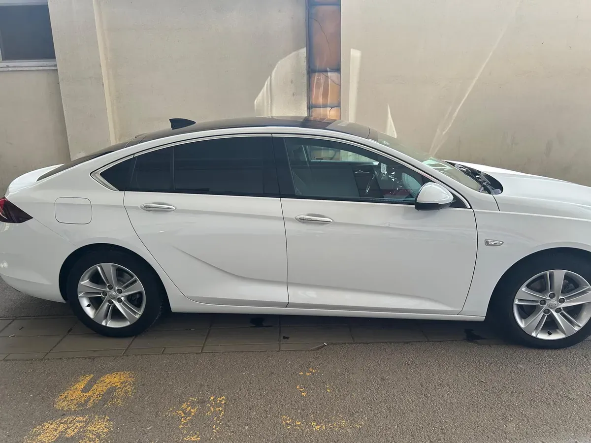 Opel Insignia 2017 photo 2