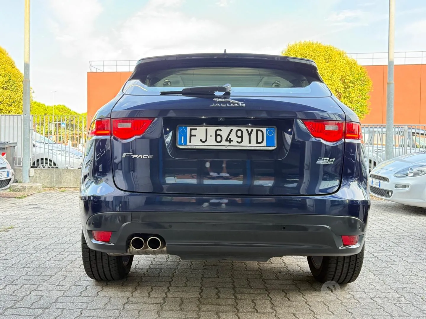 Jaguar F-Pace 2017 photo 4