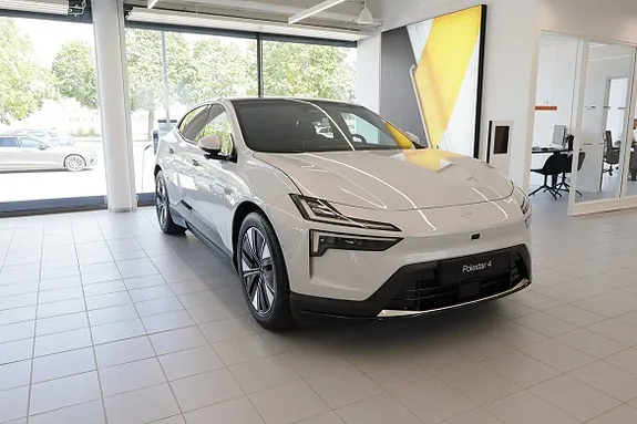 Polestar 4 2026 photo 3