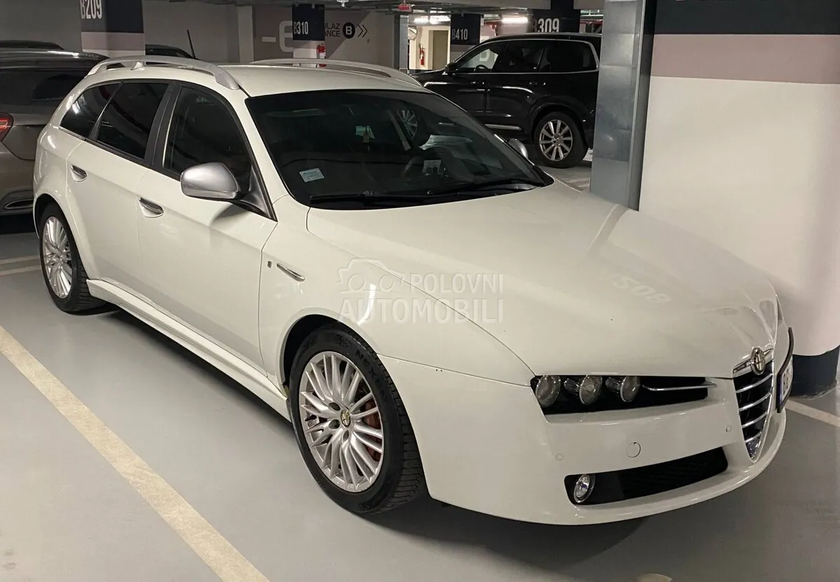 Alfa Romeo 159 2009 photo 2