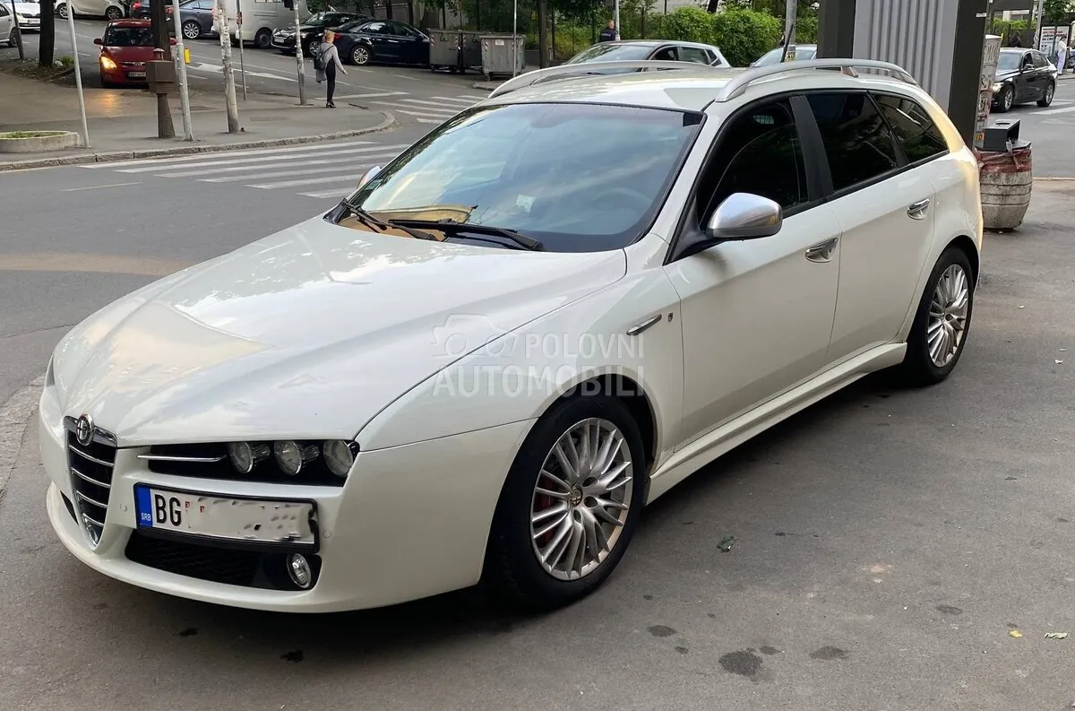 Alfa Romeo 159 2009 photo 3