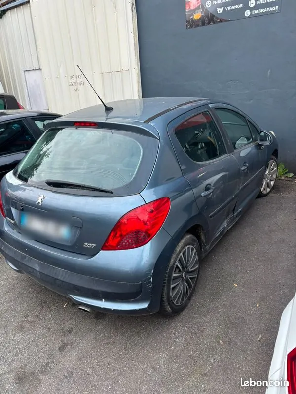 Peugeot 207 2007 photo 2