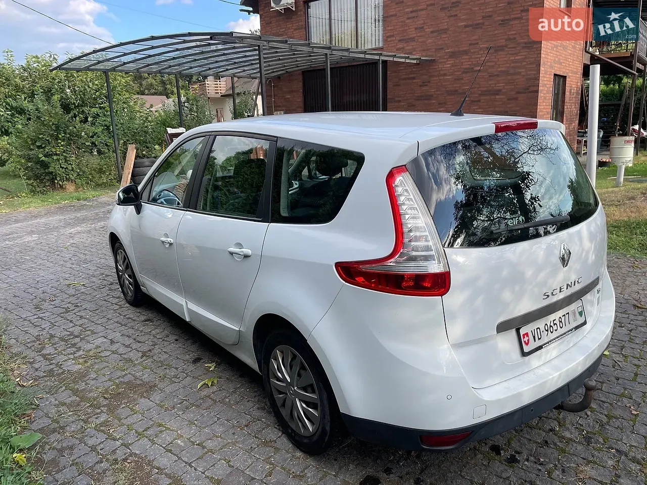 Renault Grand Scenic 2011 photo 5
