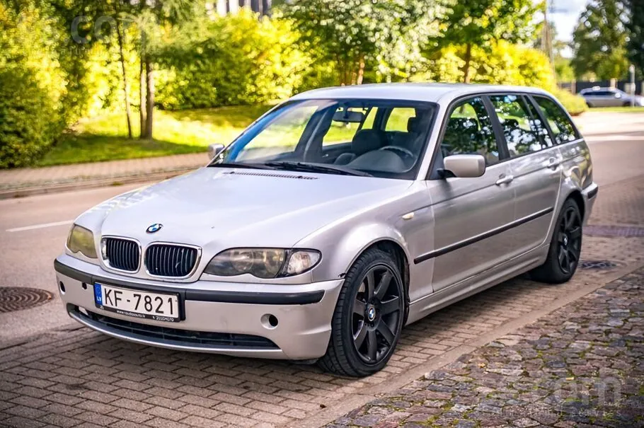 BMW 320