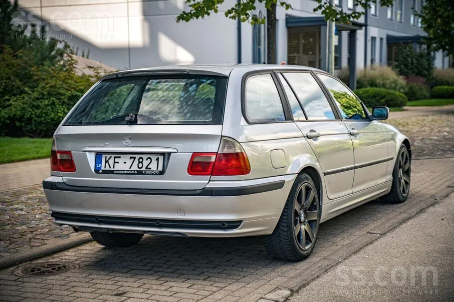 BMW 320 2002 photo 4