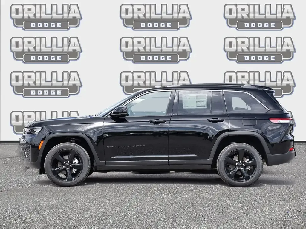 Jeep Grand Cherokee 2026 photo 4
