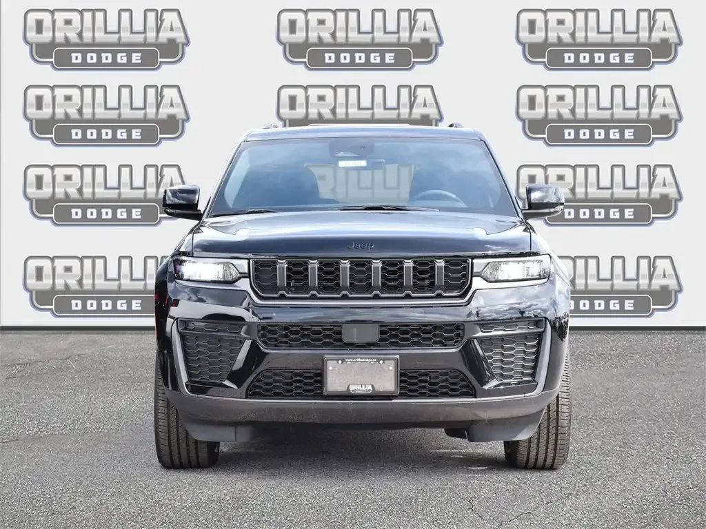 Jeep Grand Cherokee 2026 photo 2