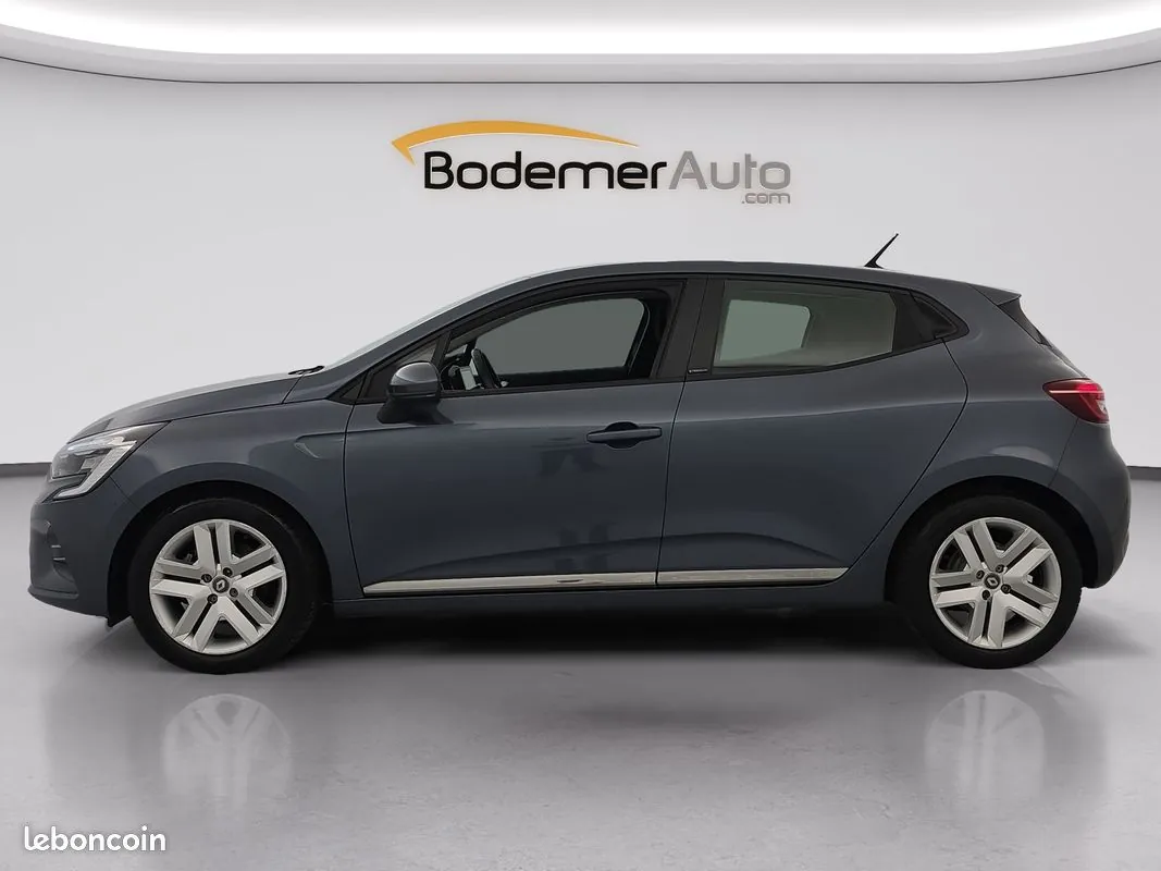 Renault Clio 2021 photo 2