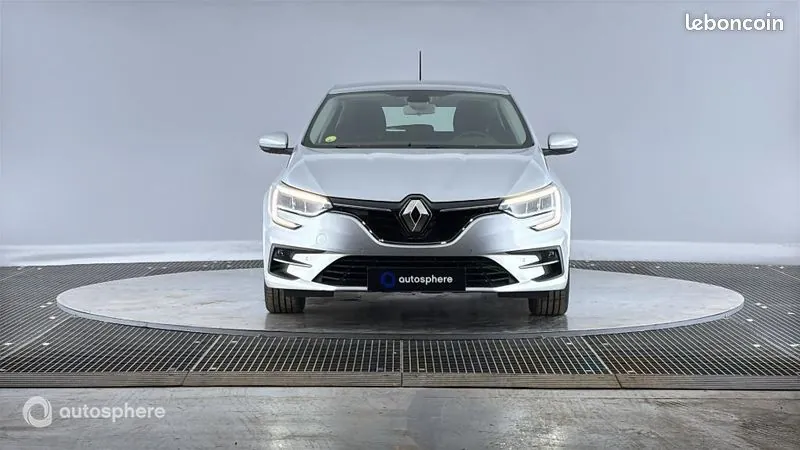 Renault Megane 2022 photo 2