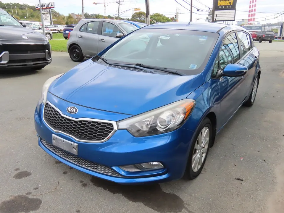 Kia Forte5 2014 photo 3