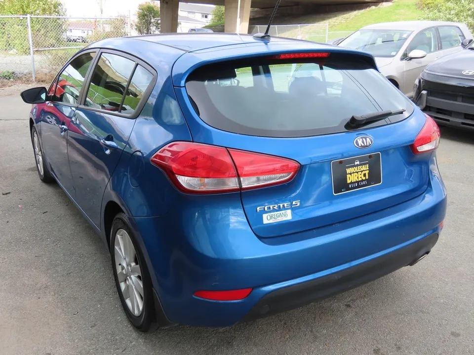 Kia Forte5 2014 photo 4