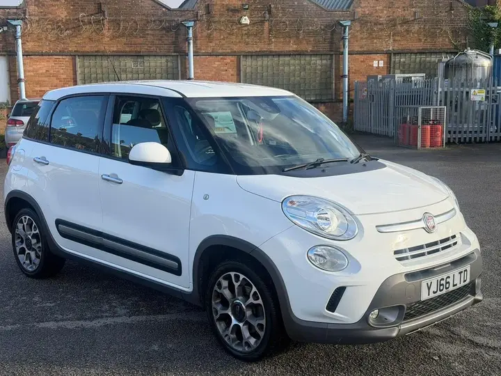 Fiat 500L 2017 photo 2