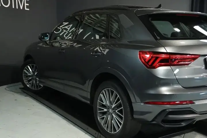 Audi Q3 2019 photo 3