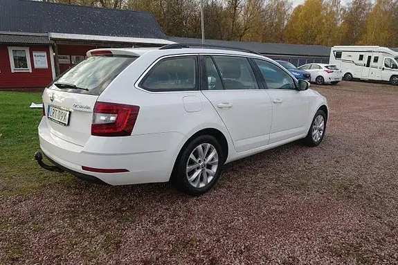 Skoda Octavia 2020 photo 4