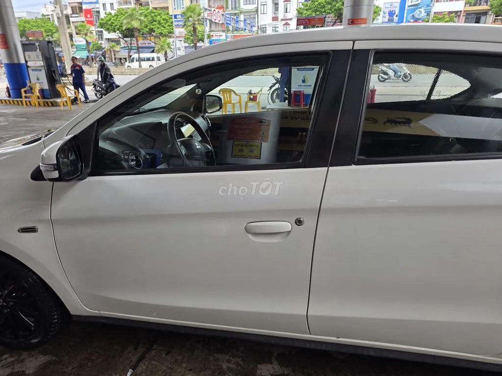 Mitsubishi Attrage
