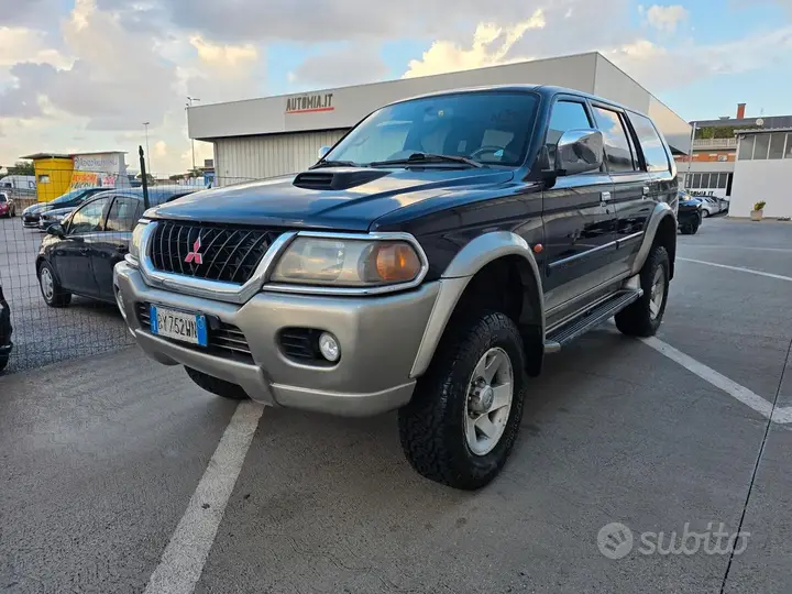 Mitsubishi Pajero Sport 2003 photo 2