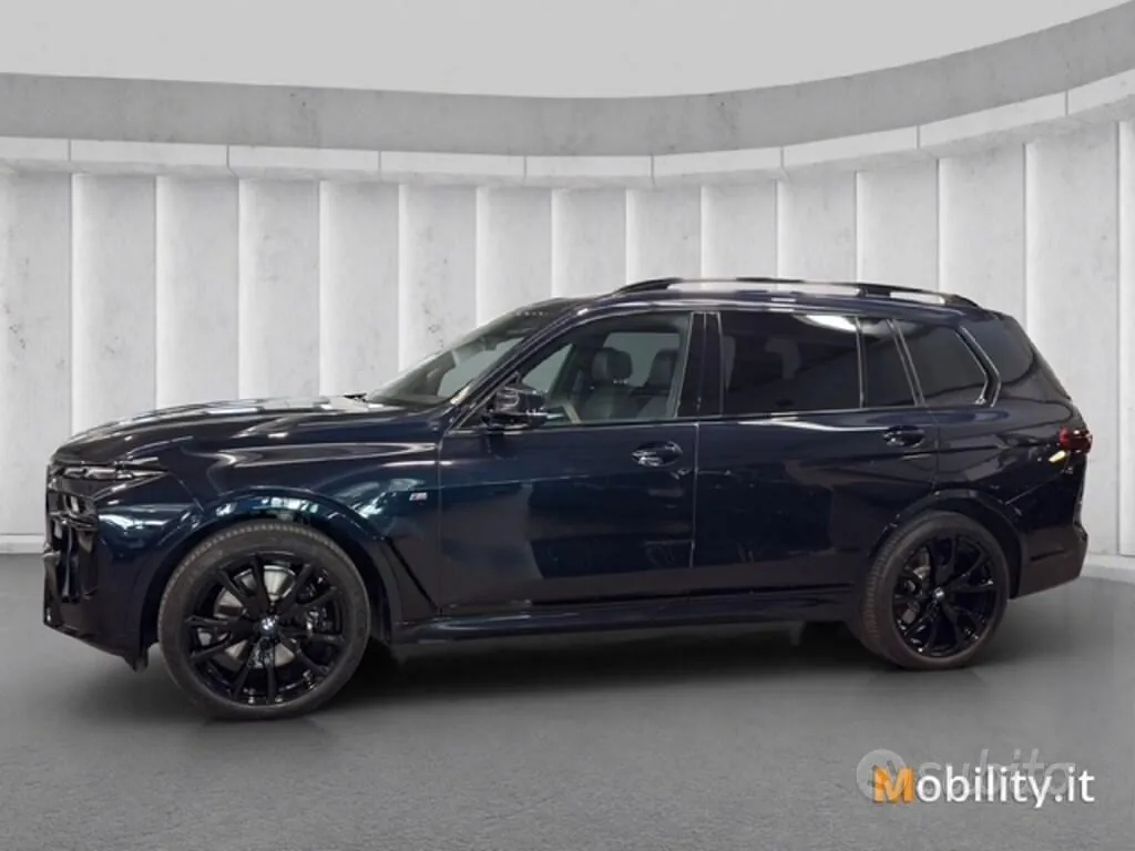BMW X7 2025 photo 5