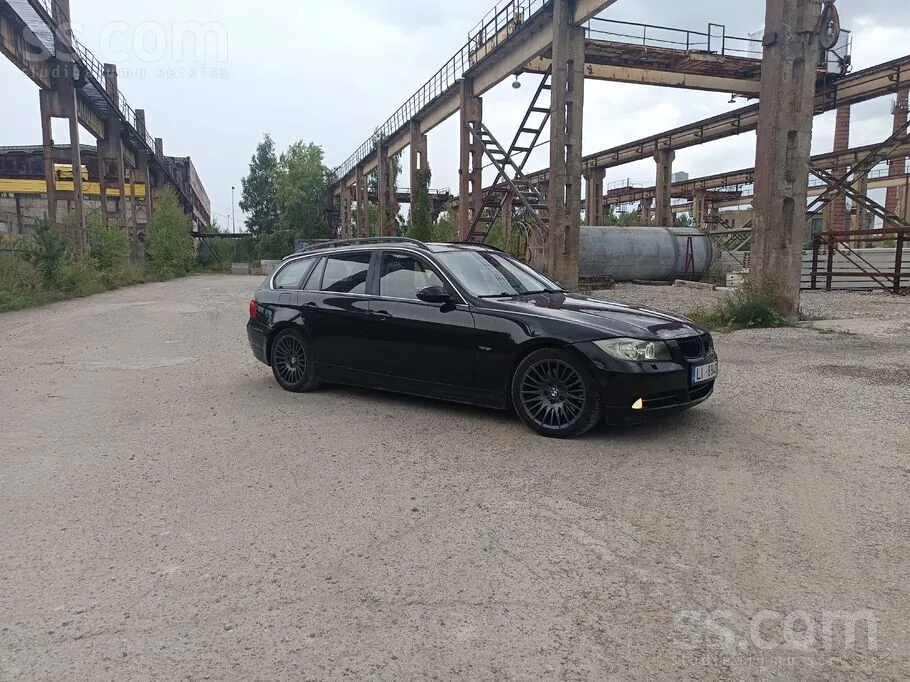 BMW 330 2006 photo 4