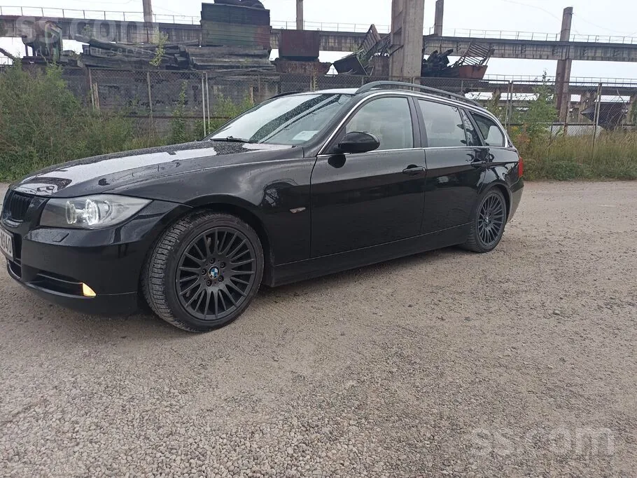 BMW 330 2006 photo 2